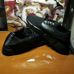 Mens "Detroit" Lightweight Athletic Shoe